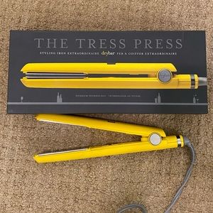 Drybar straightening iron